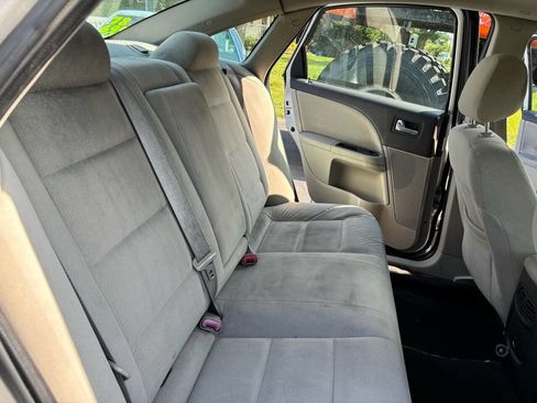 Used 2008 Ford Taurus SEL image 10