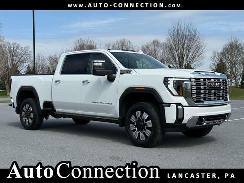 Used 2025 GMC Sierra 3500 Denali w/ Denali Reserve Package AWD/4WD image 1
