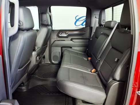 Used 2022 Chevrolet Silverado 1500 LT Trail Boss w/ LT Trail Boss Premium Package image 18