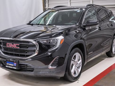 Used 2018 GMC Terrain SLE w/ Driver Convenience Package FWD image 1
