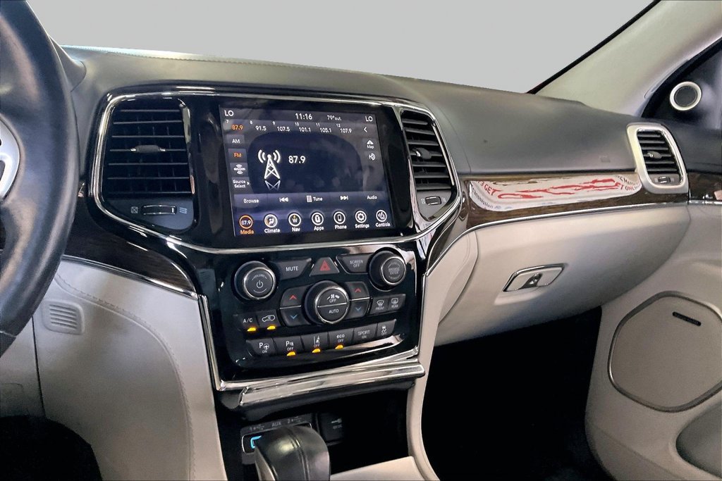 Used 2020 Jeep Grand Cherokee Summit AWD/4WD image 10