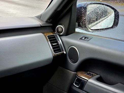 Used 2014 Land Rover Range Rover Sport HSE image 21
