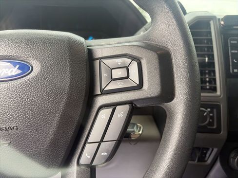 Used 2022 Ford F250 XL w/ Power Equipment Group image 18