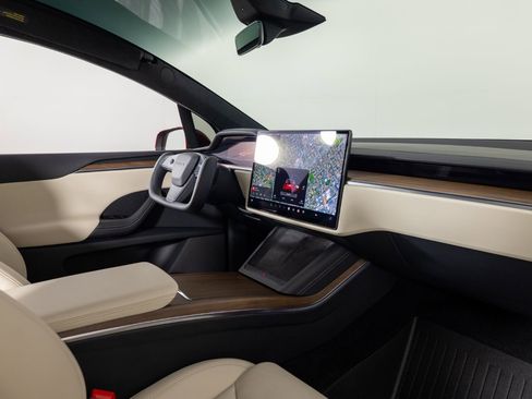 Used 2023 Tesla Model X image 30