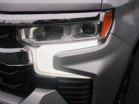 Used 2022 Chevrolet Silverado 1500 LT image 24