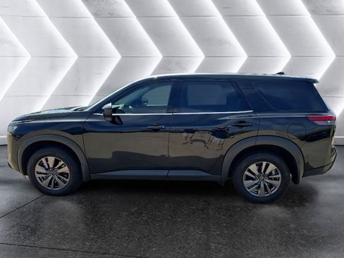 Used 2023 Nissan Pathfinder S FWD image 8