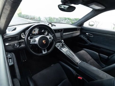 Used 2015 Porsche 911 GT3 image 10