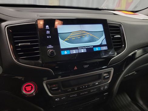 Used 2022 Honda Pilot Touring image 18