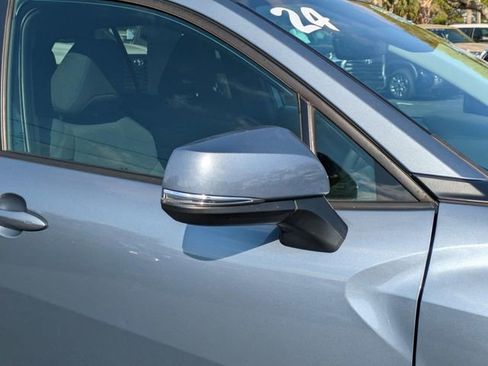 Used 2024 Toyota Corolla Cross LE w/ Moonroof Package image 12