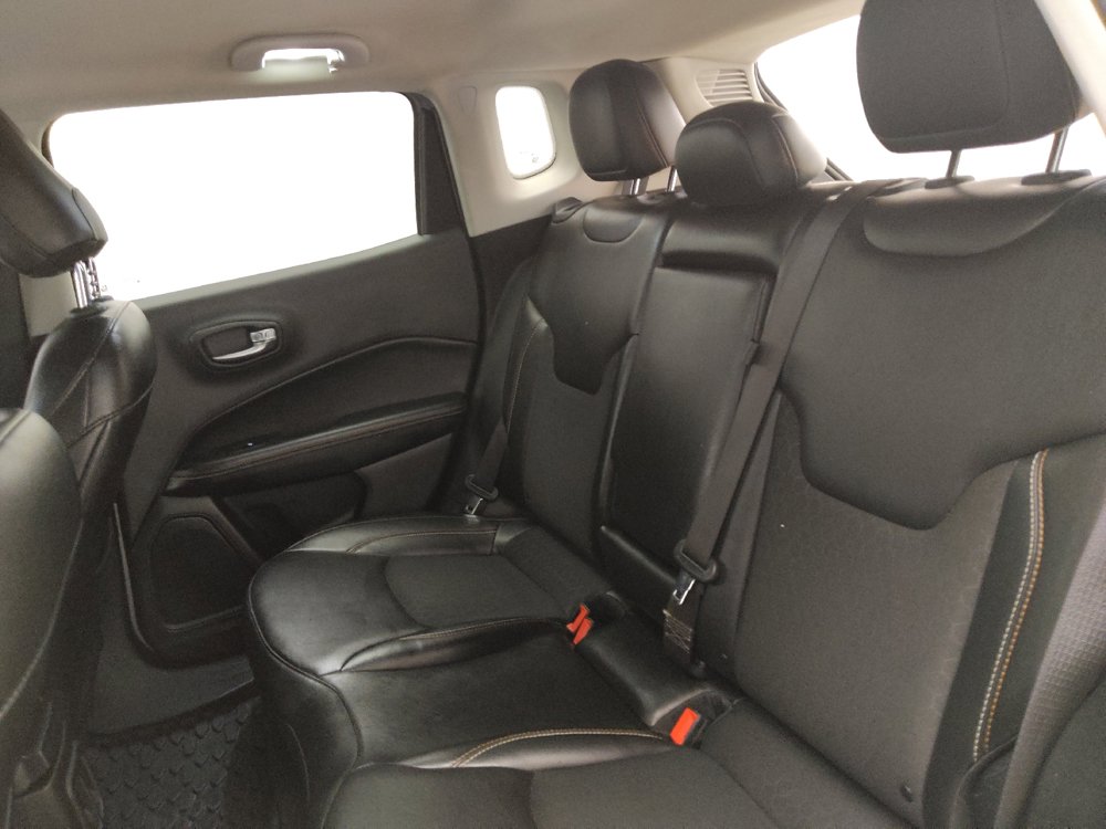Used 2020 Jeep Compass Latitude w/ Popular Equipment Group FWD image 18