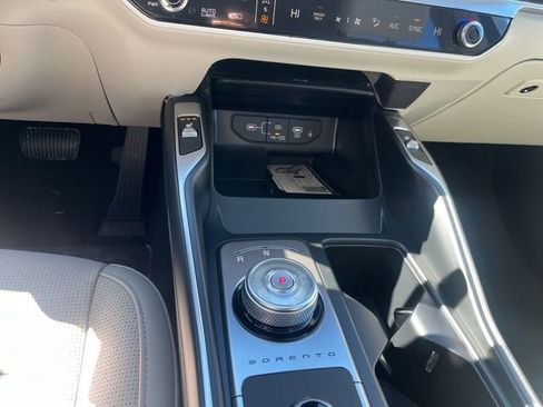 New 2026 Kia Sorento EX FWD image 11