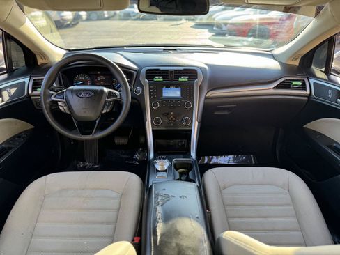 Used 2020 Ford Fusion S FWD image 26