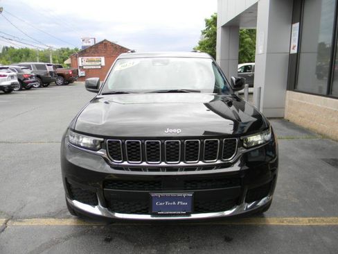 Used 2021 Jeep Grand Cherokee L Laredo w/ Luxury Tech Group I AWD/4WD image 3