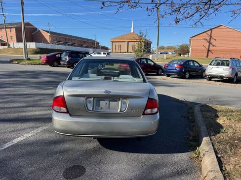 Used 2000 Nissan Sentra GXE image 6