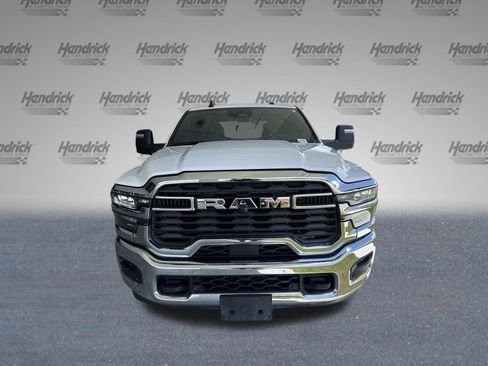 Used 2025 RAM 2500 Big Horn AWD/4WD image 3