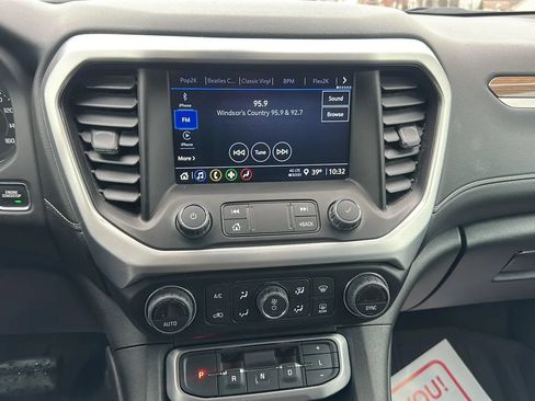 Used 2023 GMC Acadia SLE w/ Driver Convenience Package FWD image 12