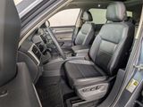 Used 2023 Volkswagen Atlas SE image 5