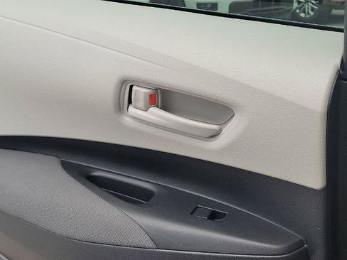 Used 2026 Toyota Corolla LE FWD image 19