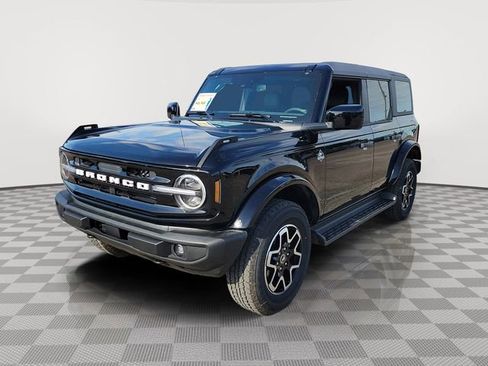 New 2026 Ford Bronco Outer Banks AWD/4WD image 3