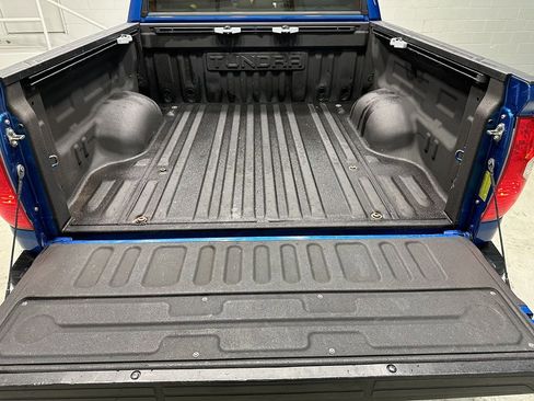 Used 2016 Toyota Tundra Limited w/ Limited Premium Package AWD/4WD image 8