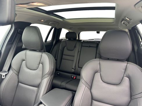 New 2026 Volvo V60 B5 Cross Country Ultra w/ Protection Package Premier image 22