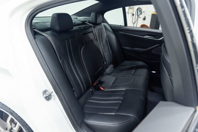 Certified 2023 BMW M550i xDrive AWD/4WD image 25