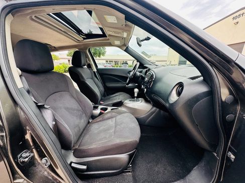 Used 2013 Nissan Juke SV FWD image 22