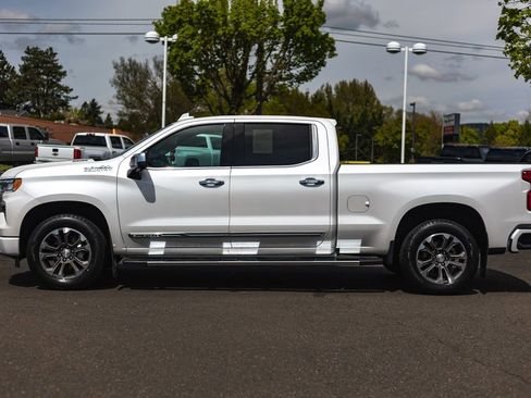 Used 2023 Chevrolet Silverado 1500 High Country AWD/4WD image 15