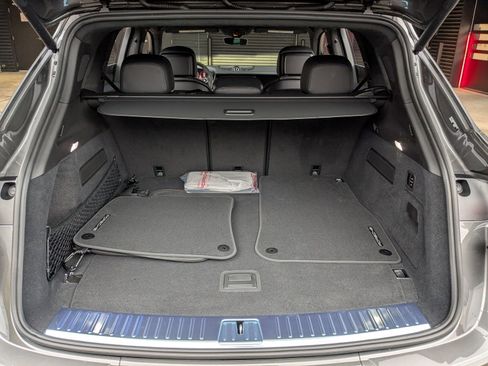 New 2026 Porsche Cayenne Turbo image 24