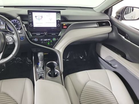 Used 2023 Toyota Camry SE w/ Audio Upgrade Package FWD image 17