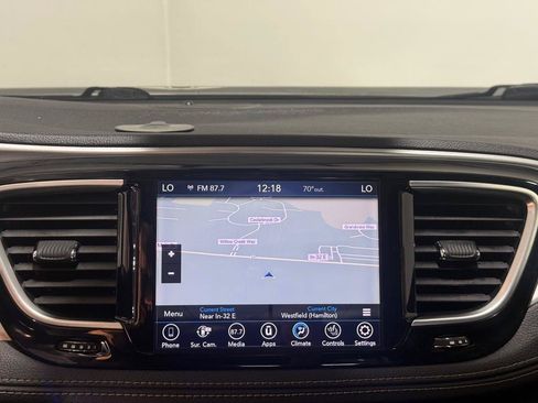 Used 2019 Chrysler Pacifica Limited w/ Advanced Safetytec Group FWD image 15