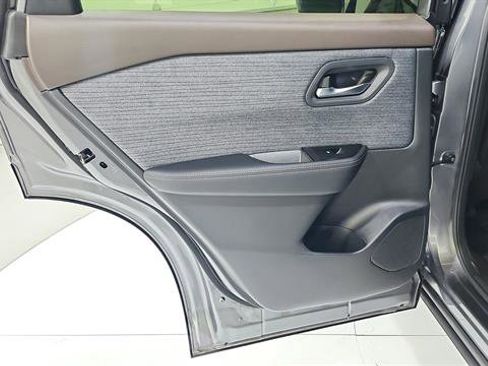 Certified 2023 Nissan Rogue SV FWD image 21