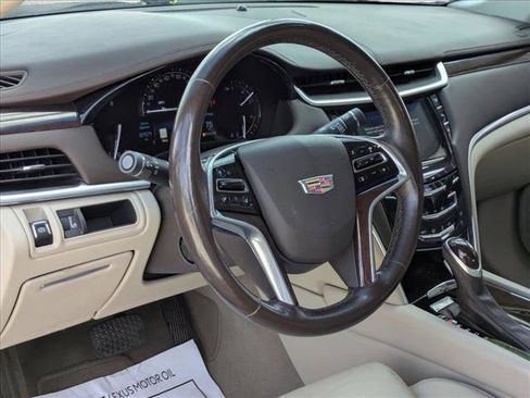 Used 2017 Cadillac XTS Luxury FWD image 10