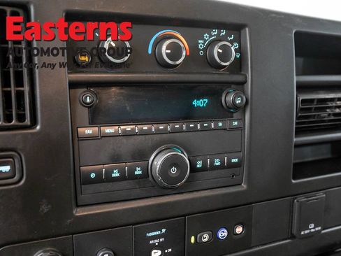 Used 2022 GMC Savana 2500 RWD image 15
