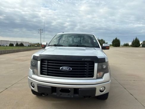 Used 2014 Ford F150 FX4 w/ Equipment Group 402A Luxury AWD/4WD image 2