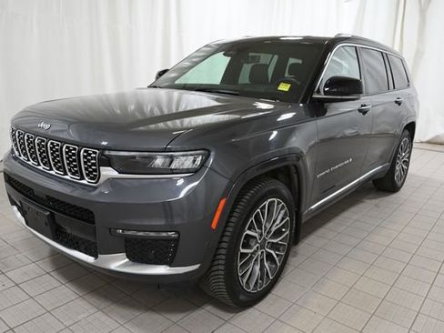 Used 2024 Jeep Grand Cherokee L Summit AWD/4WD image 17