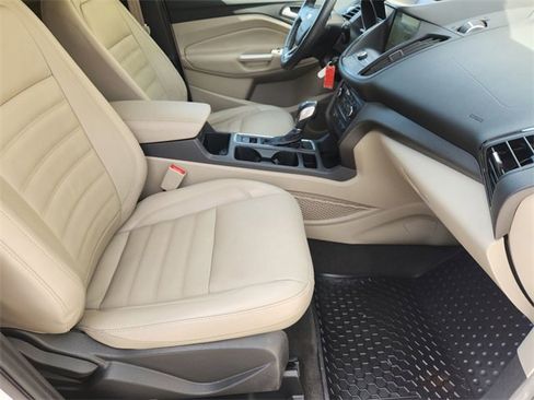 Used 2018 Ford Escape SEL image 26