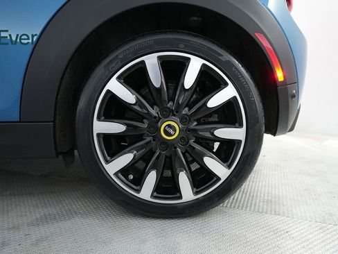 Used 2024 MINI Cooper SE image 9