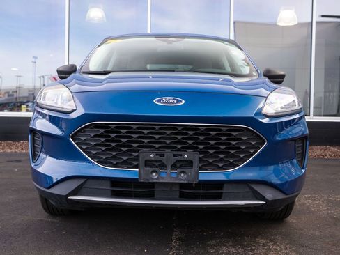 Used 2022 Ford Escape SE AWD/4WD image 2
