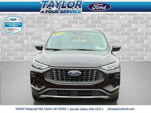 Certified 2023 Ford Escape Active image 2
