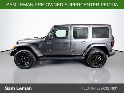 Used 2021 Jeep Wrangler Unlimited Sahara AWD/4WD image 4