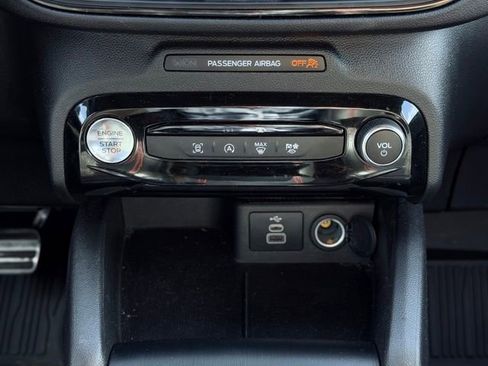 Used 2024 Ford Escape ST-Line w/ Tech Pack #1 AWD/4WD image 38