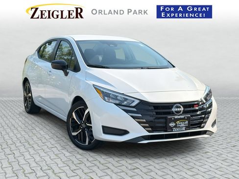 Certified 2024 Nissan Versa SR FWD image 1