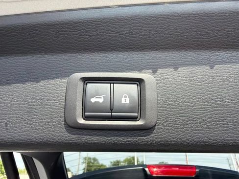 Used 2024 Mitsubishi Outlander SE AWD/4WD image 27