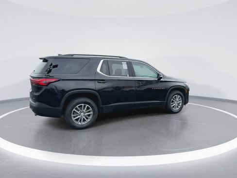 Used 2023 Chevrolet Traverse LT FWD image 8