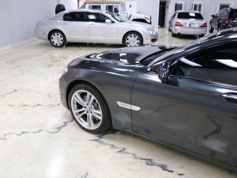 Used 2012 BMW 750Li image 28