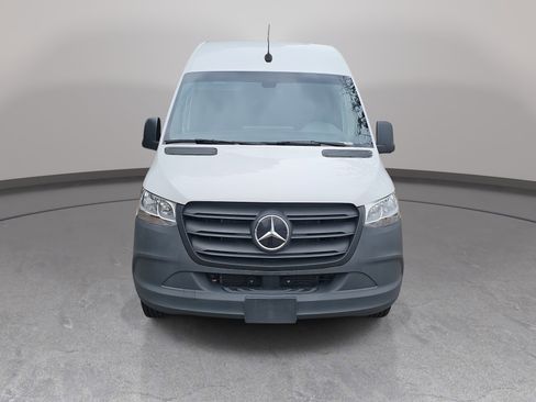 Used 2024 Mercedes-Benz eSprinter 170 Cargo image 2