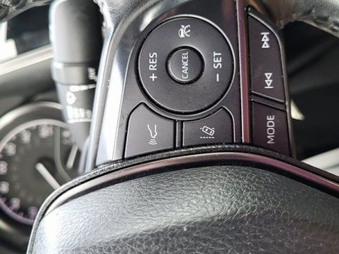 Used 2023 Toyota Camry SE image 20