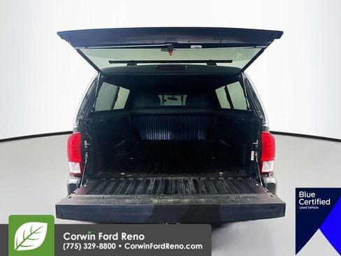 Used 2017 Toyota Tacoma SR AWD/4WD image 28