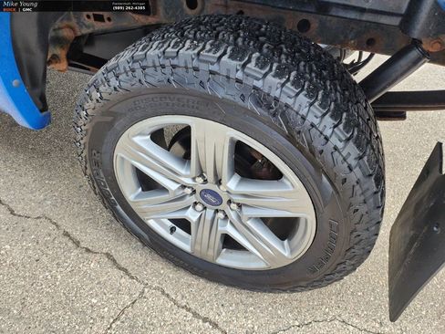 Used 2019 Ford F150 Lariat w/ Equipment Group 502A Luxury AWD/4WD image 10
